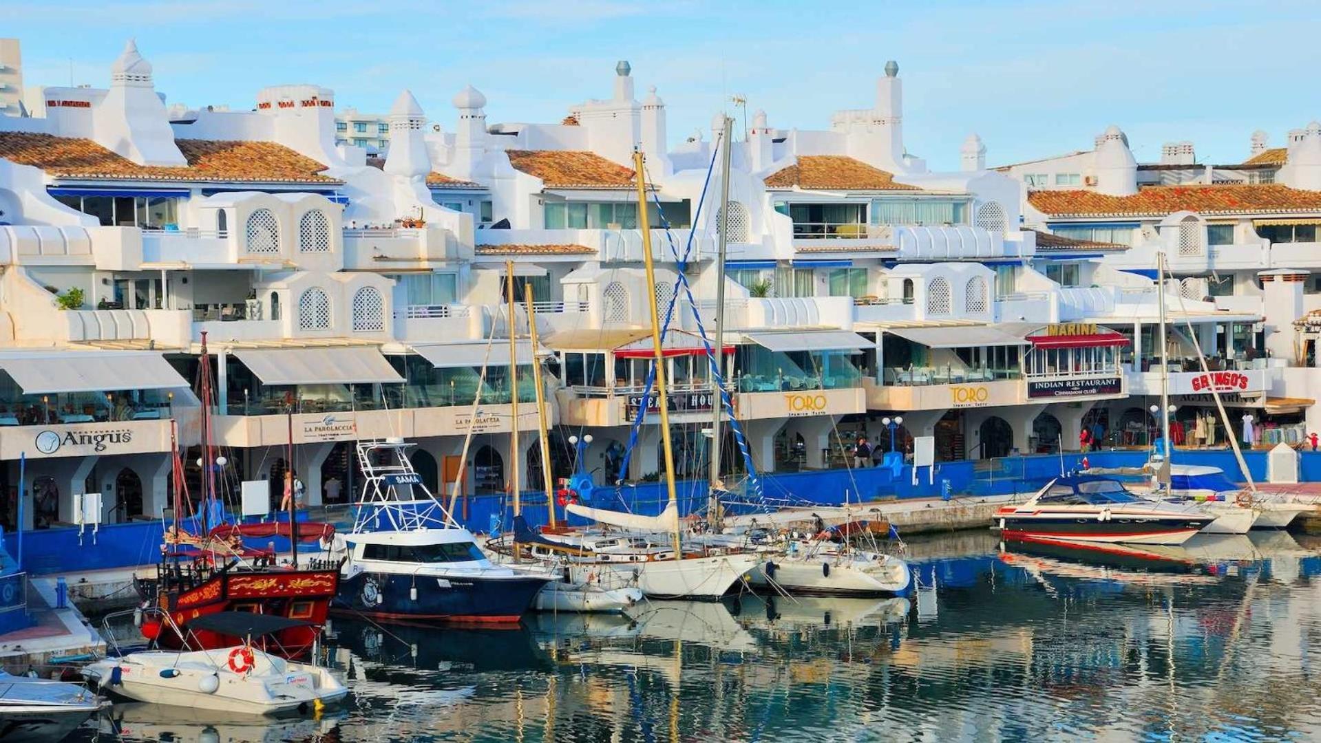 Agata & Parking Apartment Benalmadena Bagian luar foto
