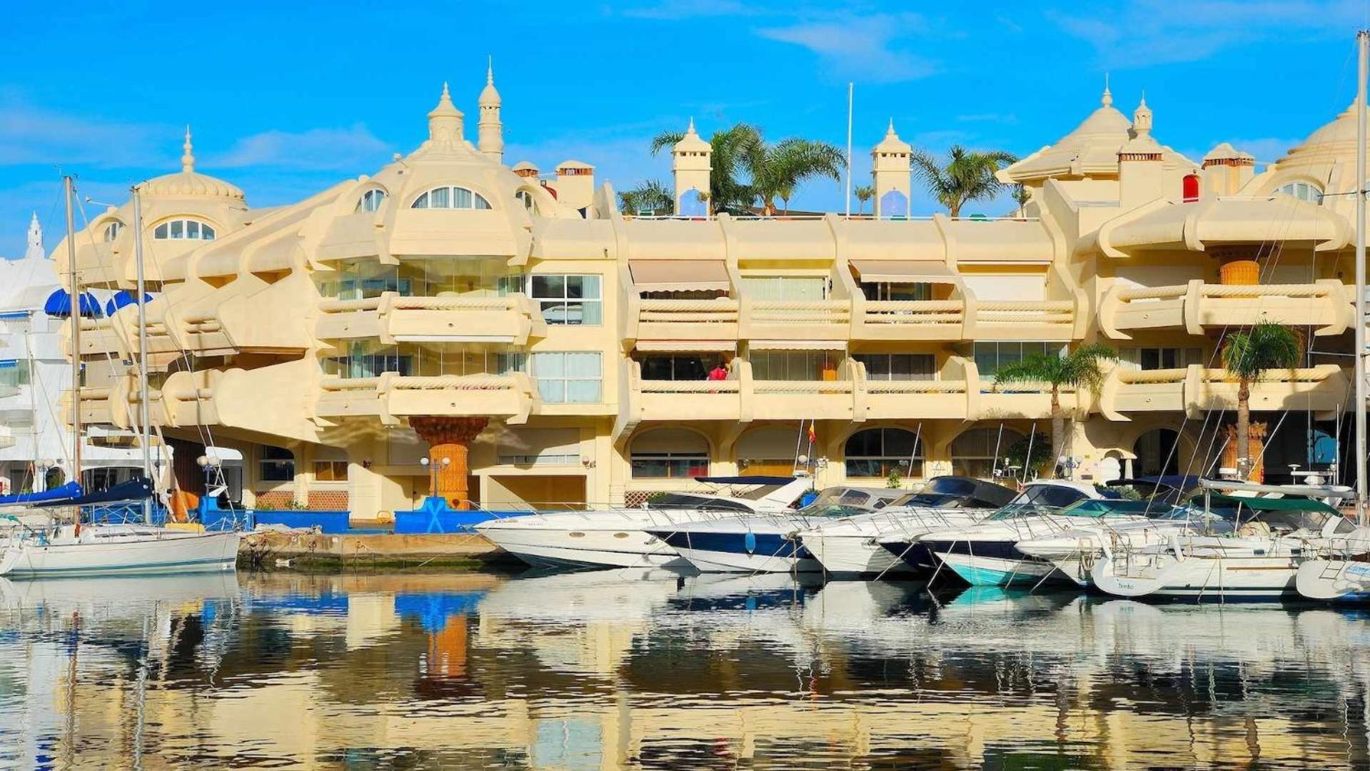 Agata & Parking Apartment Benalmadena Bagian luar foto