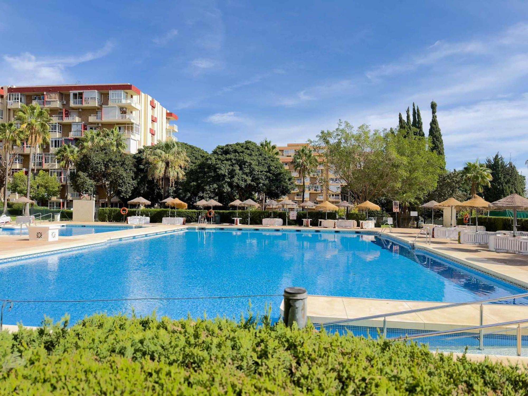 Agata & Parking Apartment Benalmadena Bagian luar foto