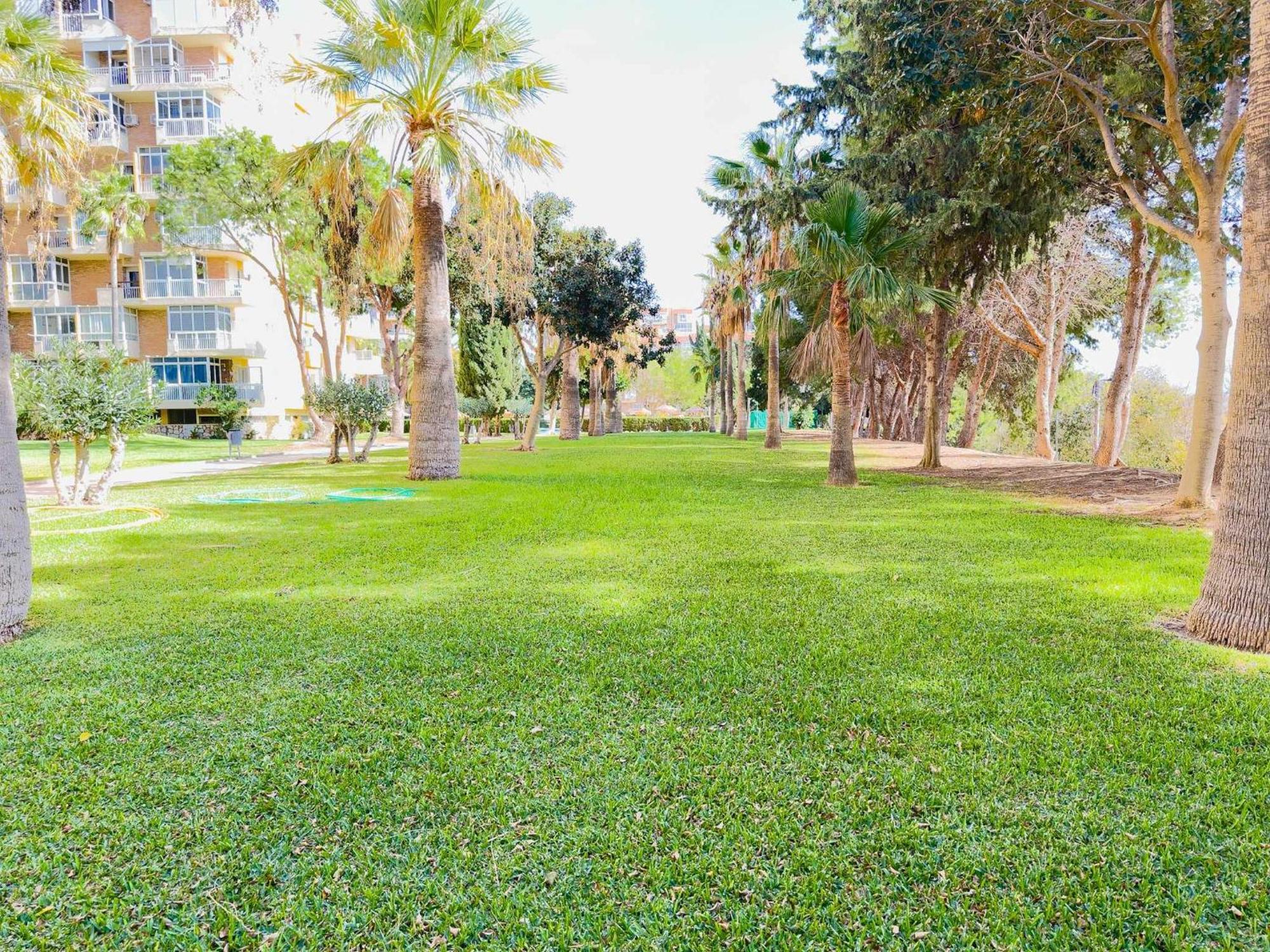 Agata & Parking Apartment Benalmadena Bagian luar foto